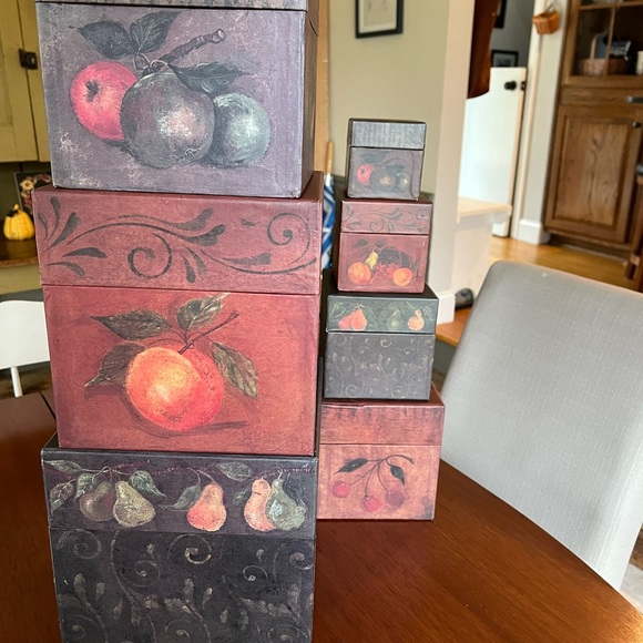 Primitive stackable boxes - Picture 3 of 7